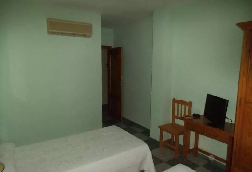 ペンション Hostal San Andres