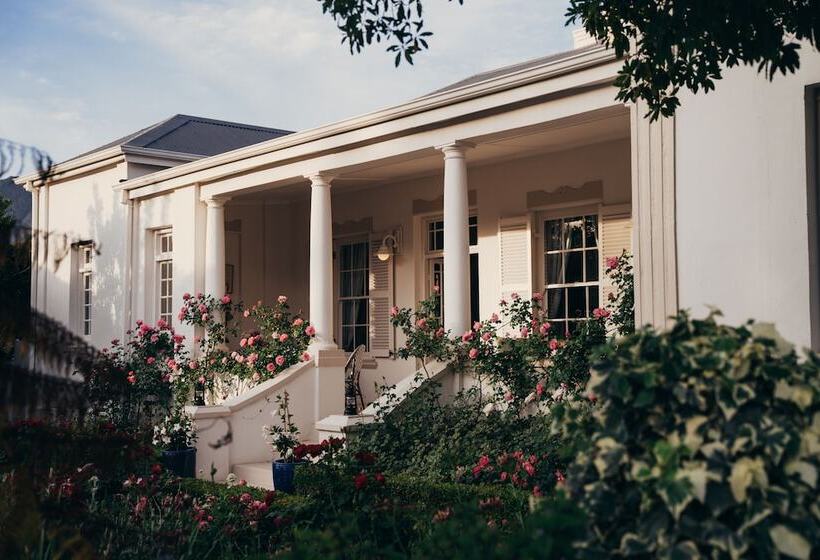 פנסיון Les Chambres Guest House