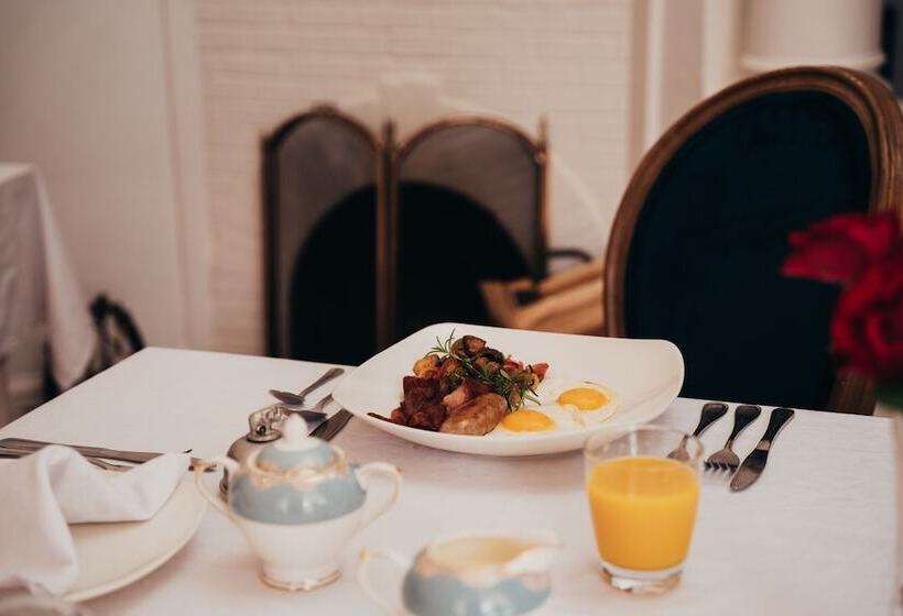 פנסיון Les Chambres Guest House