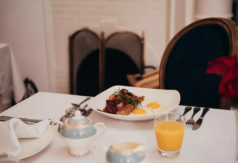 Majatalo Les Chambres Guest House