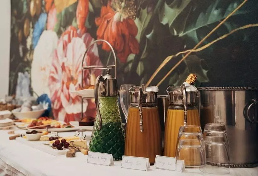 Majatalo Les Chambres Guest House