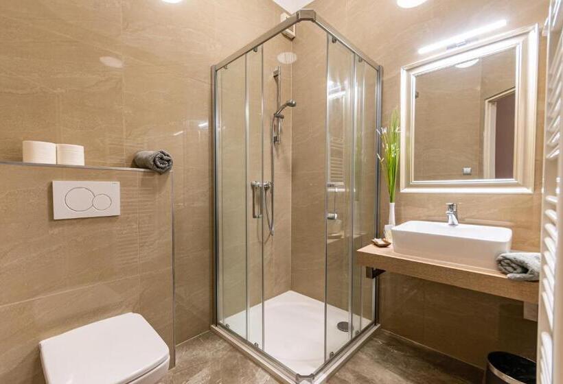 Panzió Penzion A Restaurace Stará Roudná