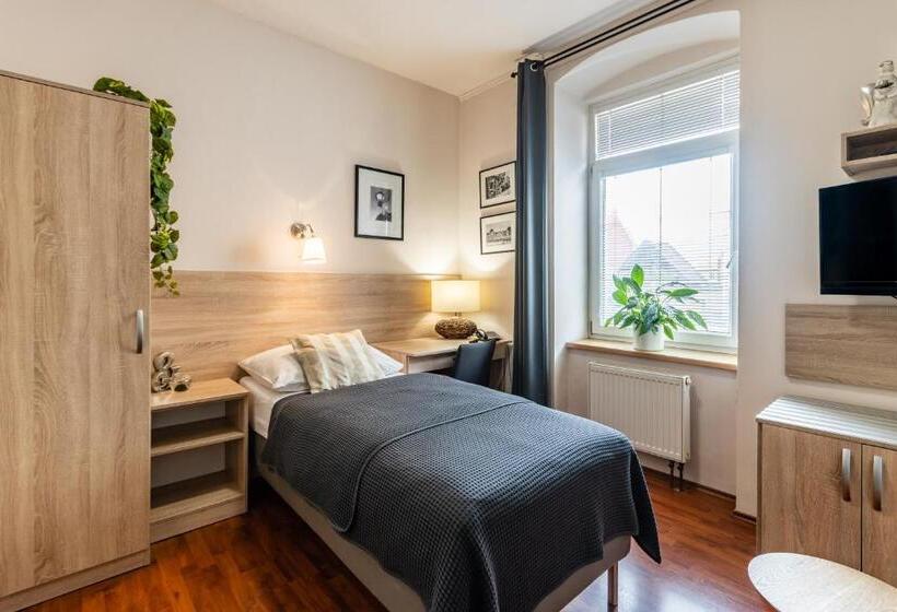 Panzió Penzion A Restaurace Stará Roudná