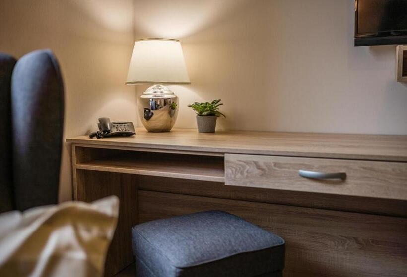 Panzió Penzion A Restaurace Stará Roudná