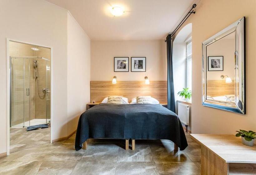 Panzió Penzion A Restaurace Stará Roudná