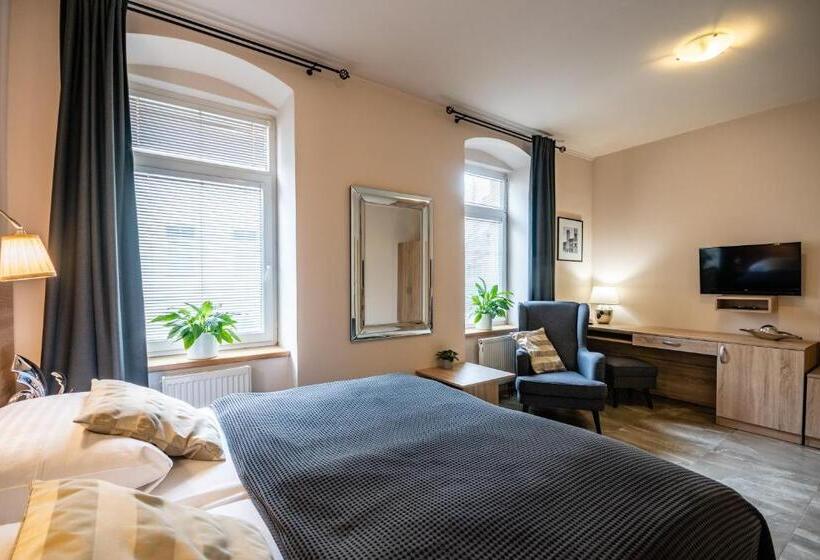 Panzió Penzion A Restaurace Stará Roudná