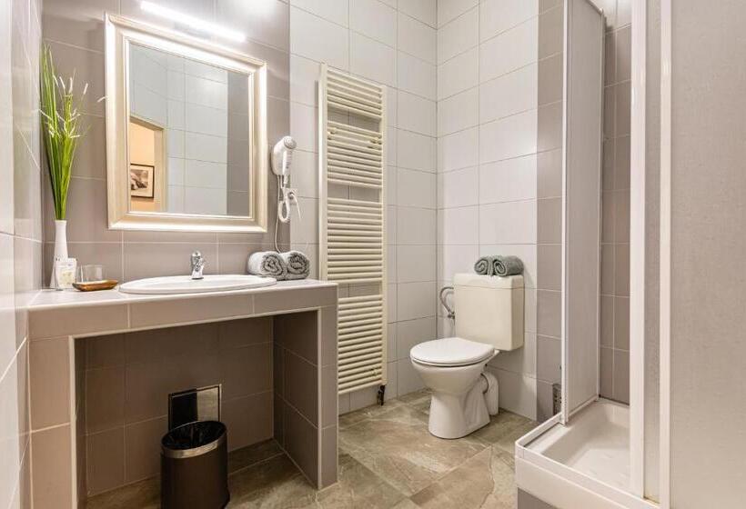 Panzió Penzion A Restaurace Stará Roudná