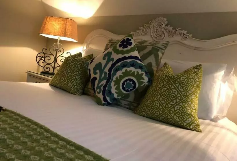 ユースホステル The Wheatley Arms