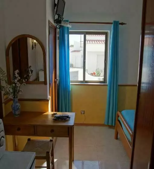 Apartamentos E Quartos Atalaia