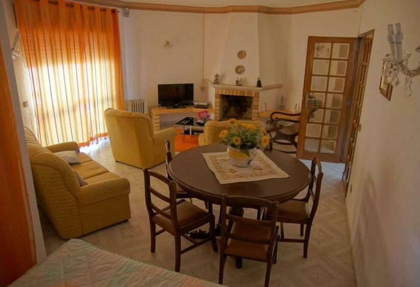 Apartamentos E Quartos Atalaia