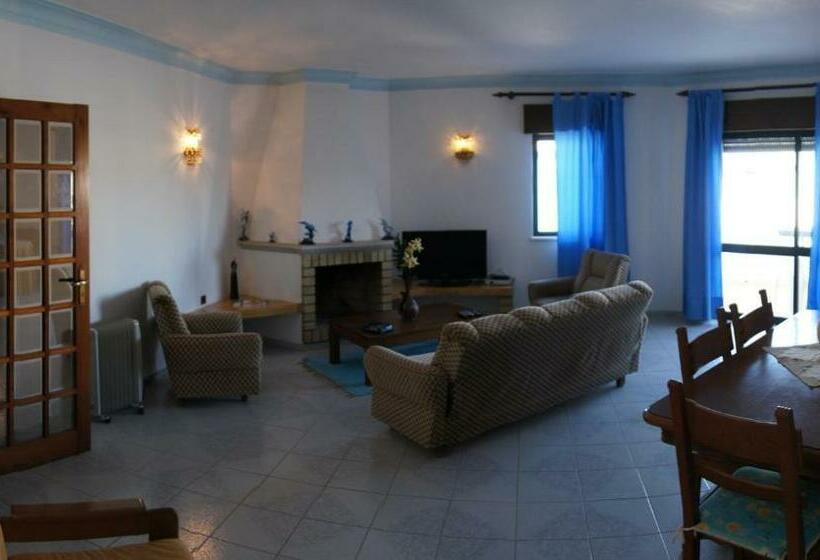 Apartamentos E Quartos Atalaia