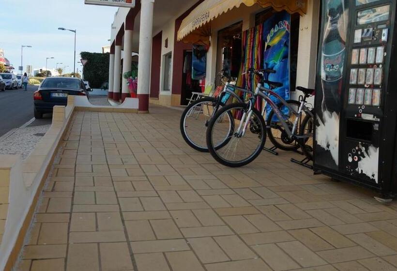 Apartamentos E Quartos Atalaia