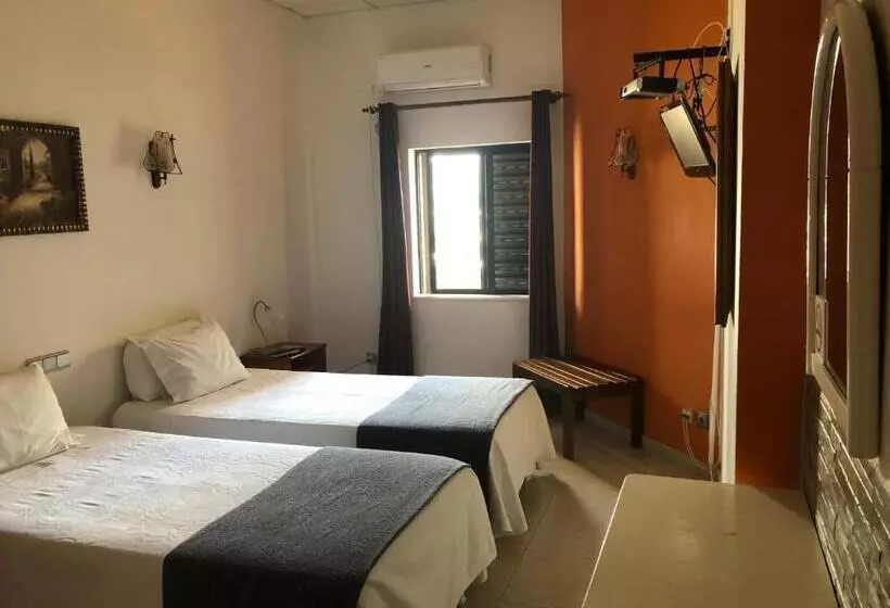Apartamentos E Quartos Atalaia