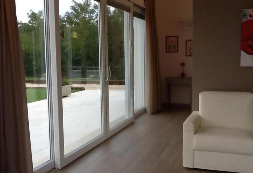 هتل Agriturismo Dell'orto Apartments