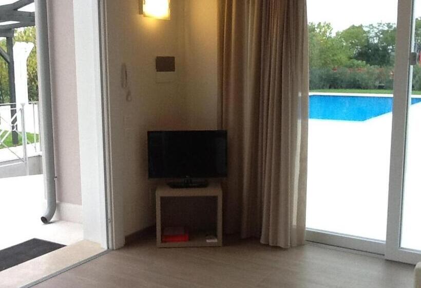 هتل Agriturismo Dell'orto Apartments