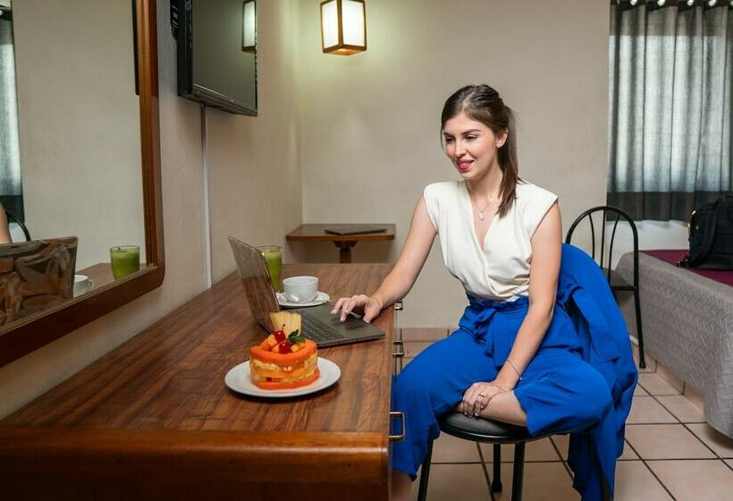 Отель Melanie Tepic