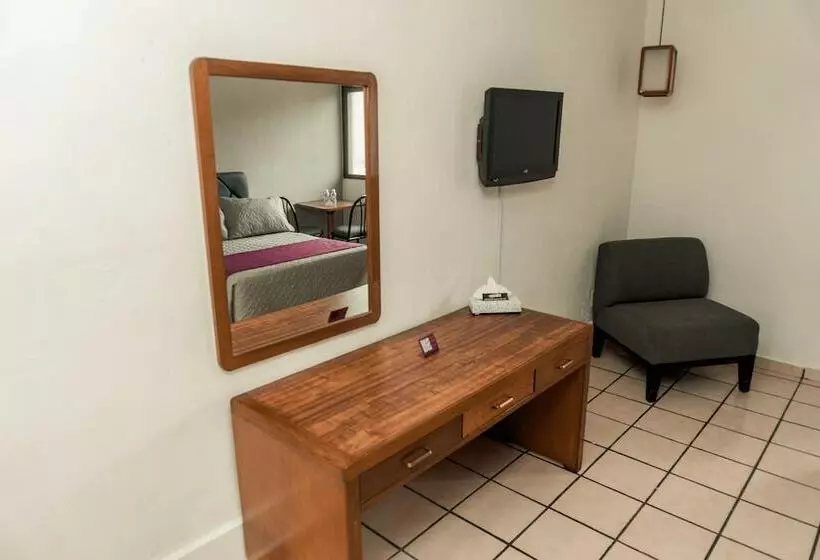 ホテル Melanie Tepic