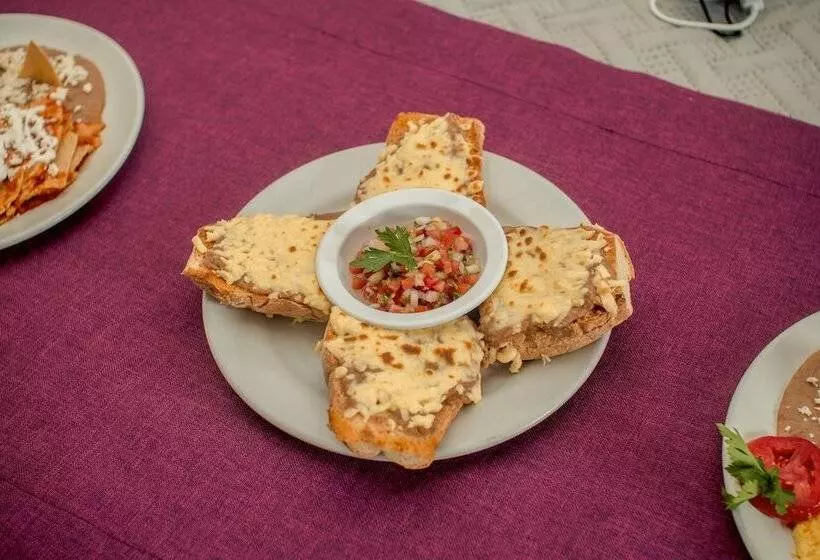 ホテル Melanie Tepic