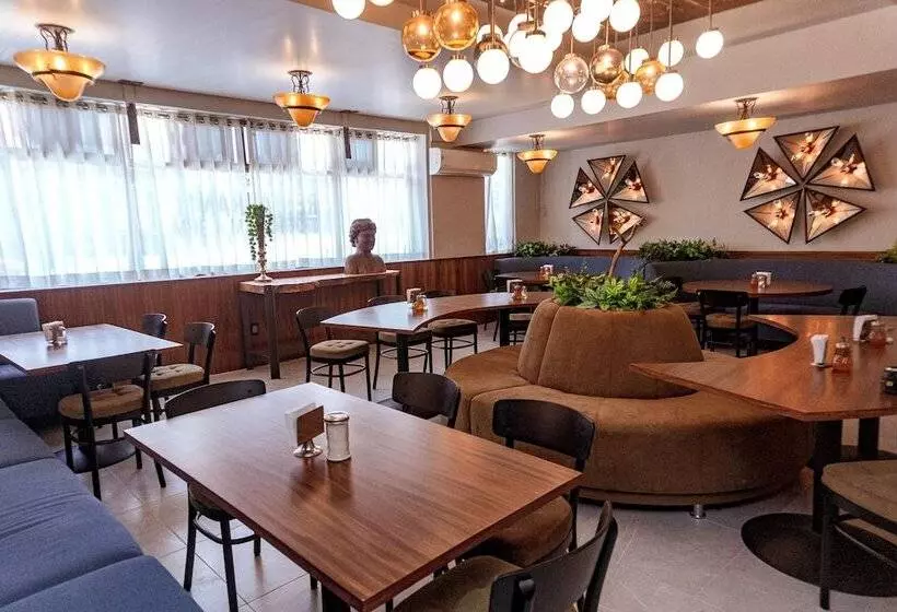 ホテル Melanie Tepic