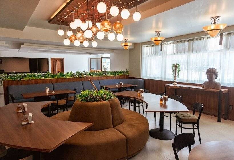 Отель Melanie Tepic