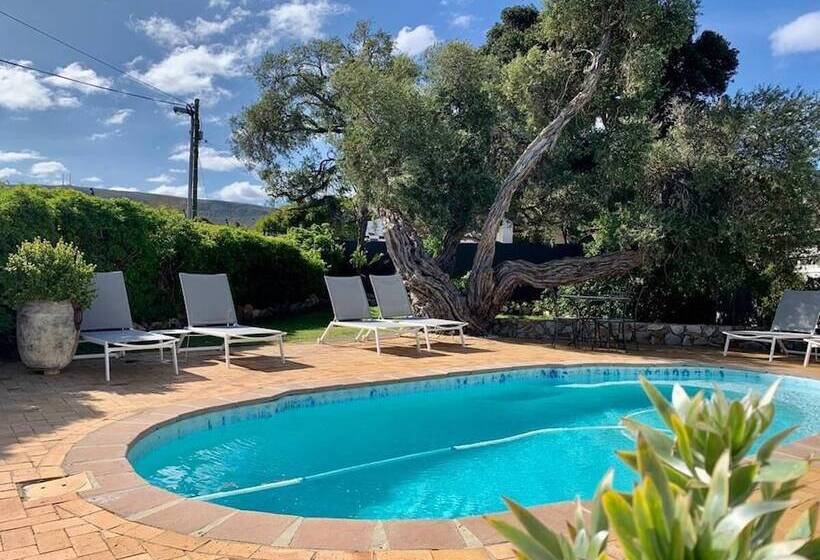 פנסיון Anchor's Rest