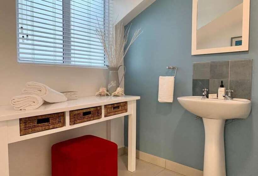 פנסיון Anchor's Rest