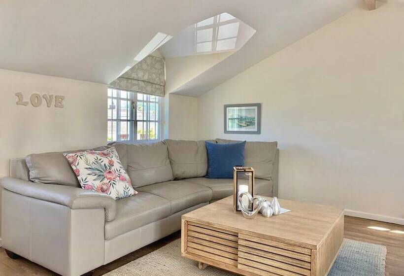 פנסיון Anchor's Rest