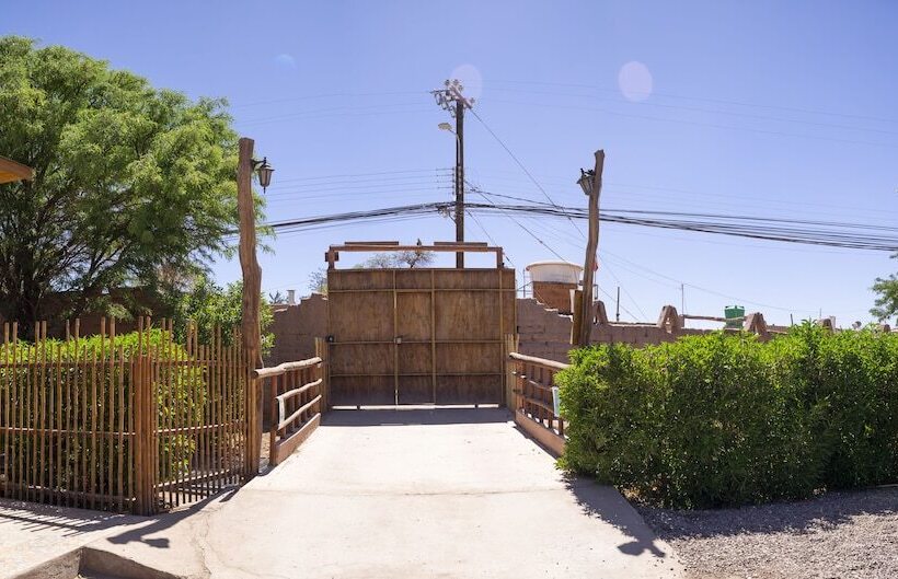 بنسيون Casa Lickana B&b