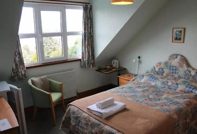 پانسیون Claremont House