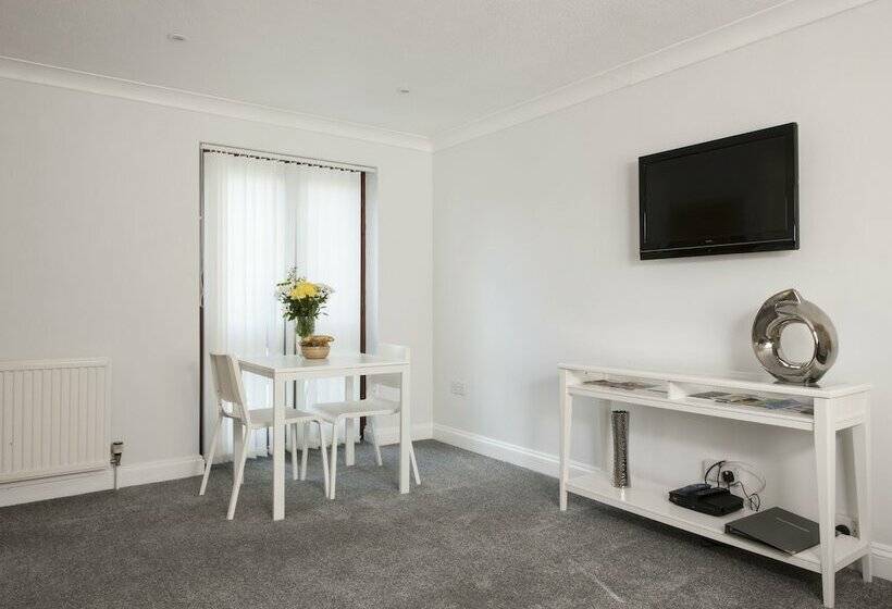 펜션 High Hedges Apartments