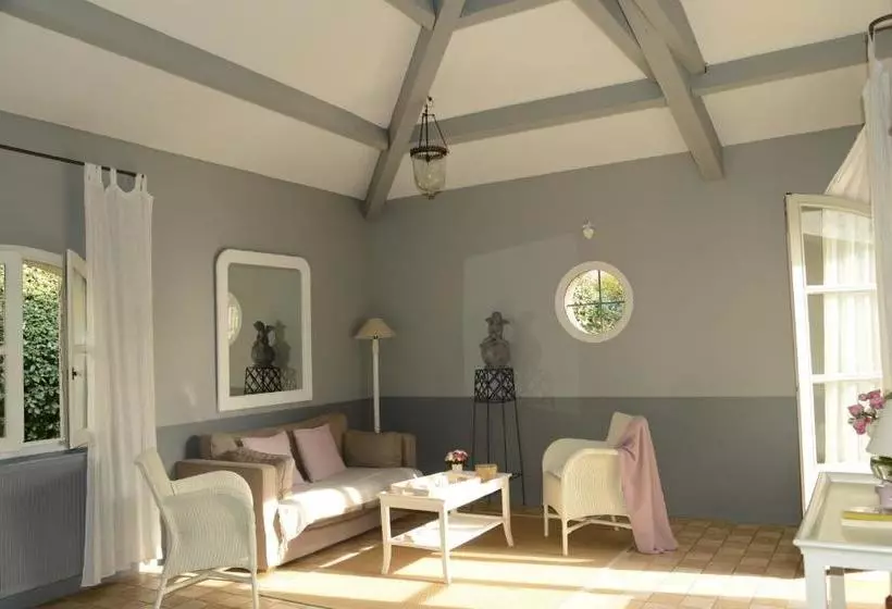 Majatalo La Maison De Line