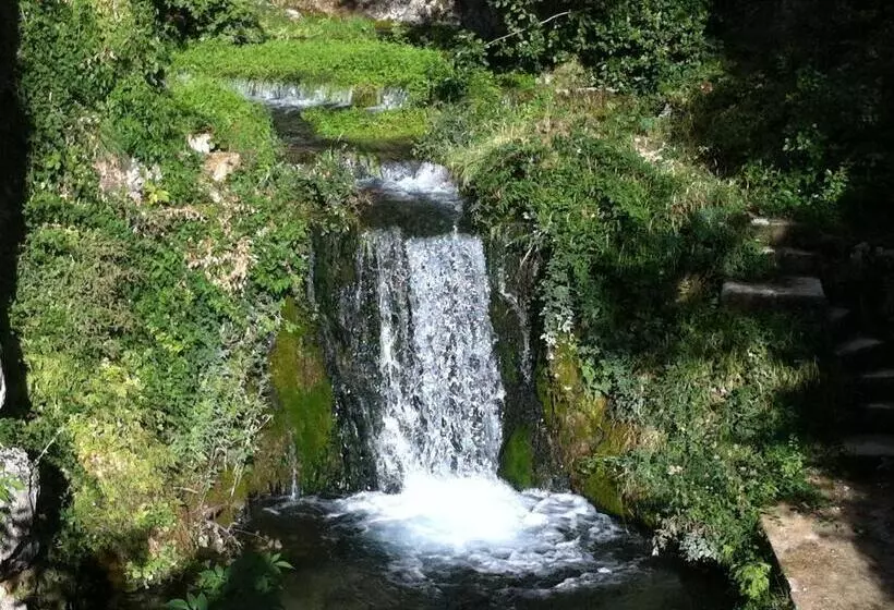 ペンション Domaine D Angouire