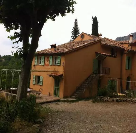 ペンション Domaine D Angouire