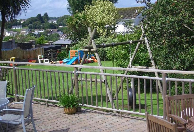 膳宿费 Claremont House