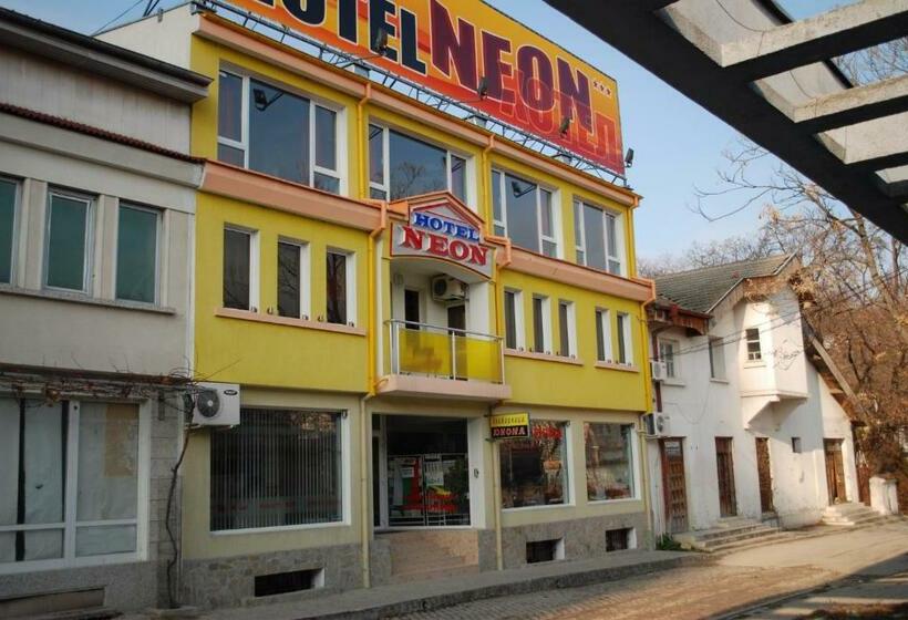 膳宿费 Neon Guest Rooms