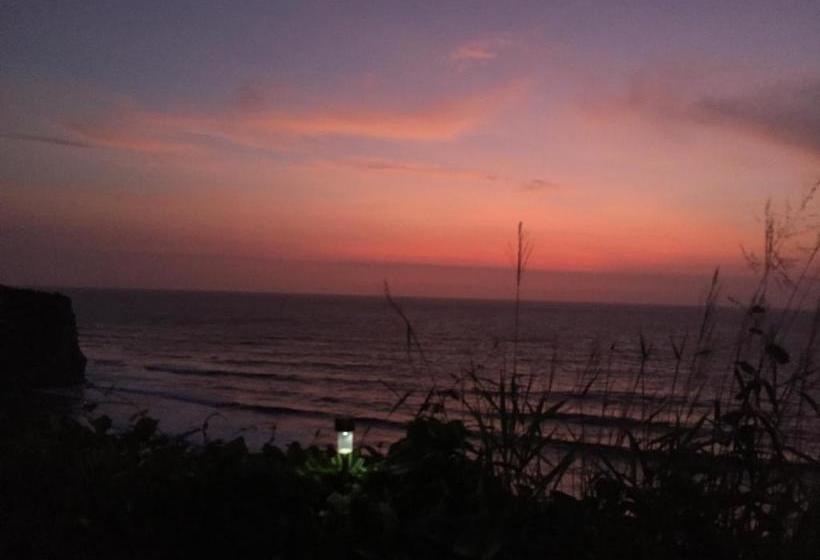 بنسيون Satria Bungalow