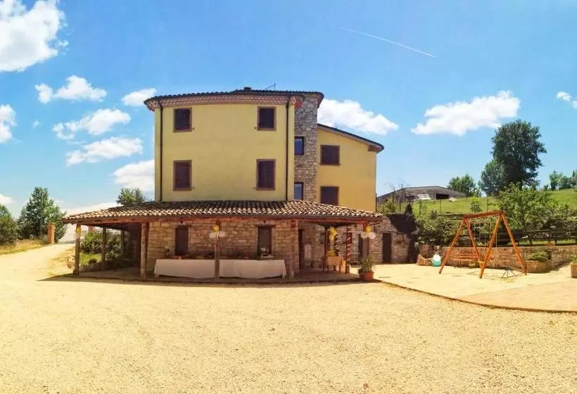 Hotelli Agriturismo Terra E Sapori