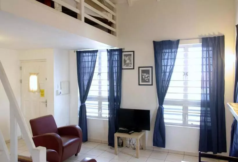 Orange Rembrandt Studio Apartments