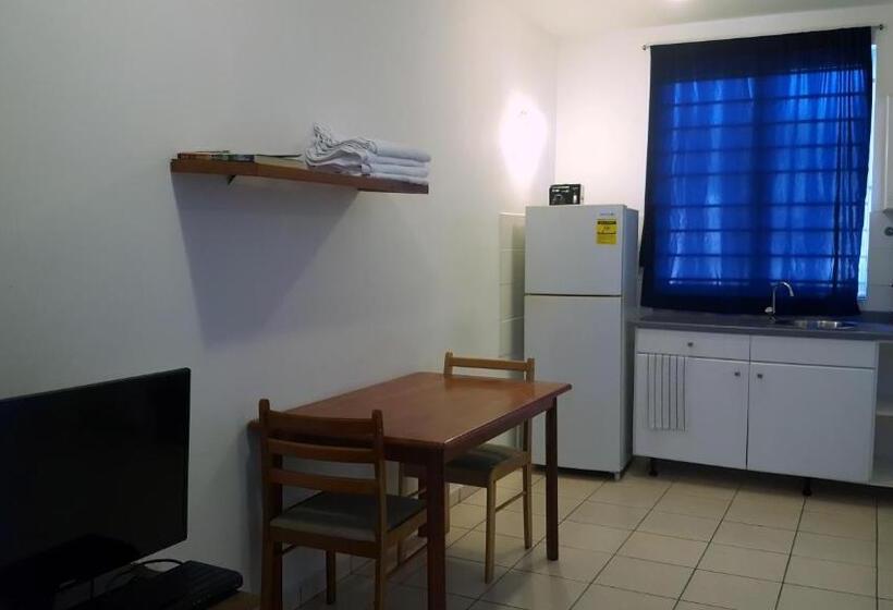 Orange Rembrandt Studio Apartments