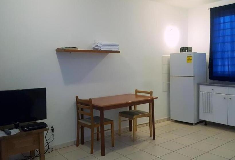 Orange Rembrandt Studio Apartments