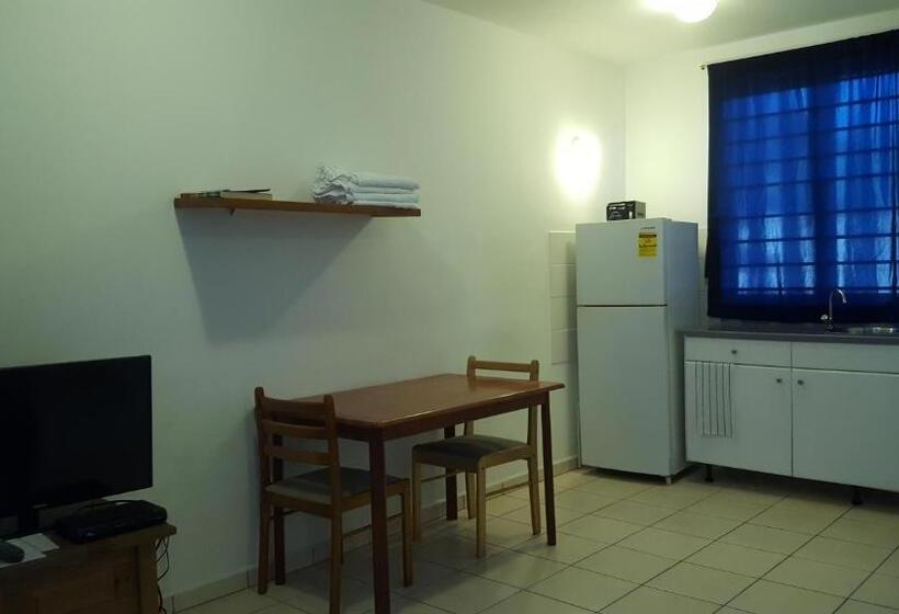 Orange Rembrandt Studio Apartments