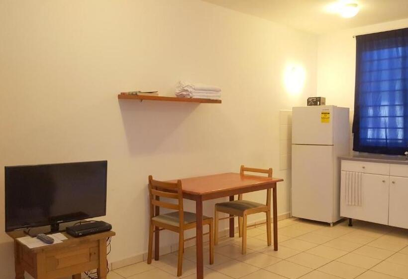 Orange Rembrandt Studio Apartments