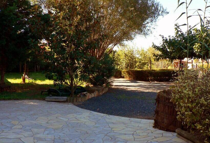 پانسیون Chambres D Hotes Domaine De Beaupre