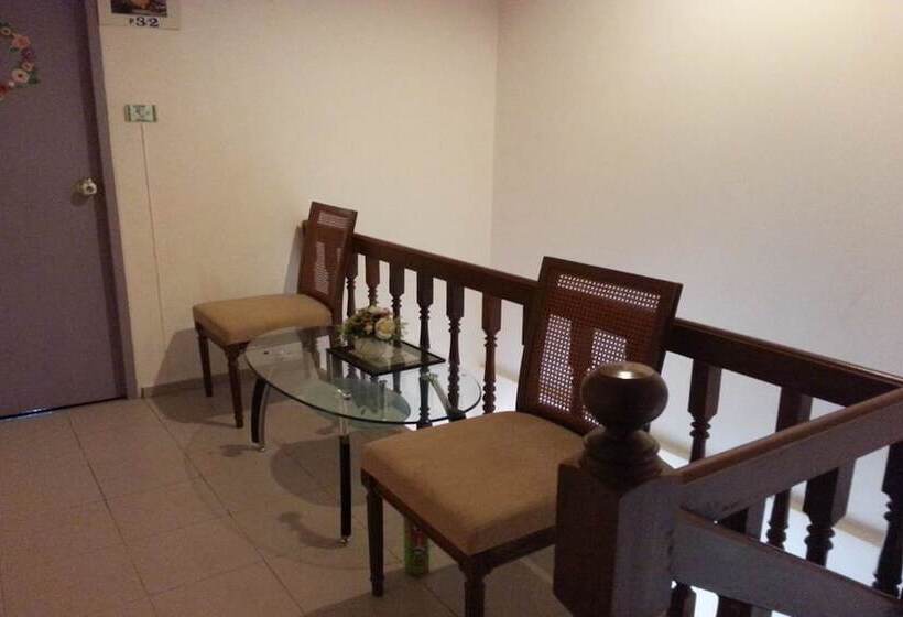 Panzió Hua Hin Tour Guesthouse