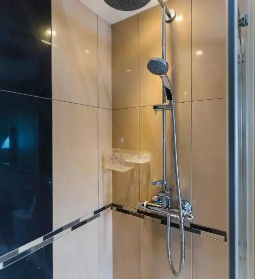 ペンション Maes Bach