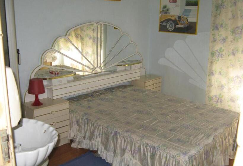 پانسیون Residencial Nosso Lar