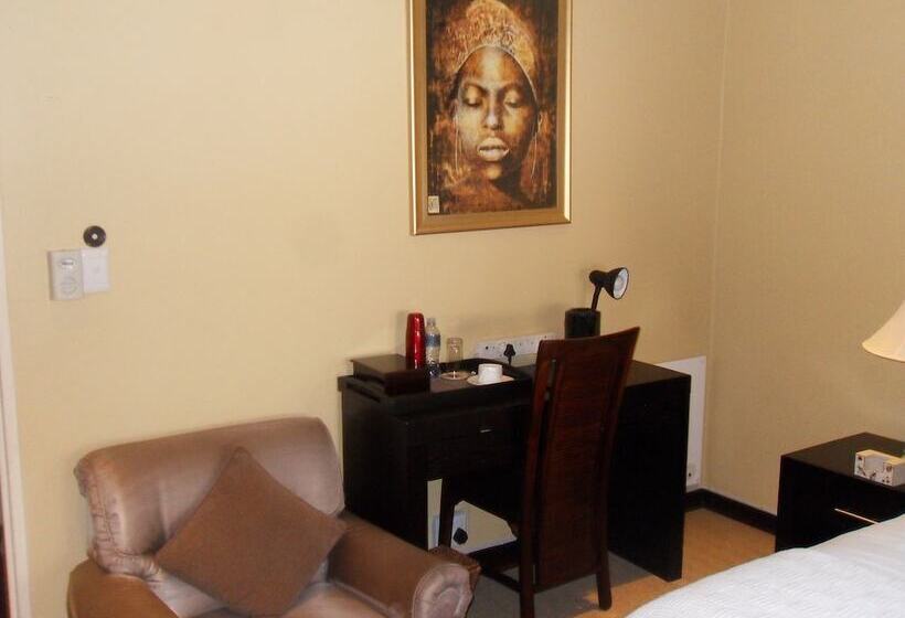 Пансион The Orchards Executive Accomodation