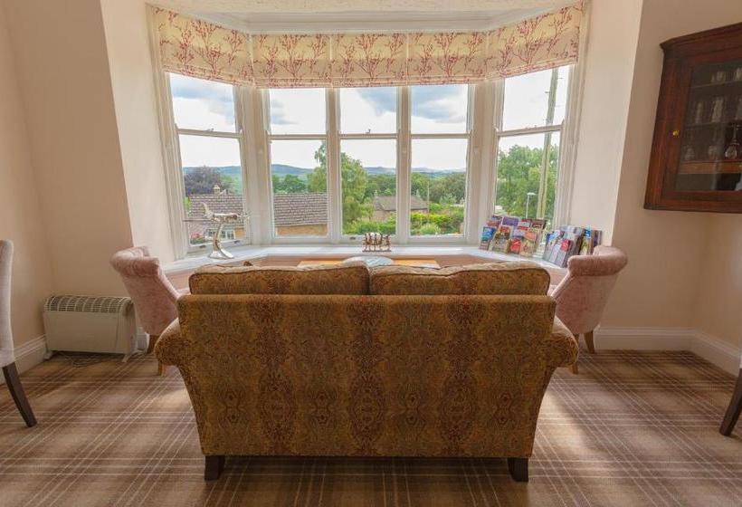 Пансион The Roses