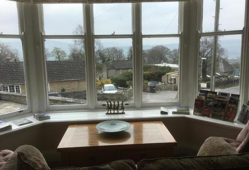 Пансион The Roses