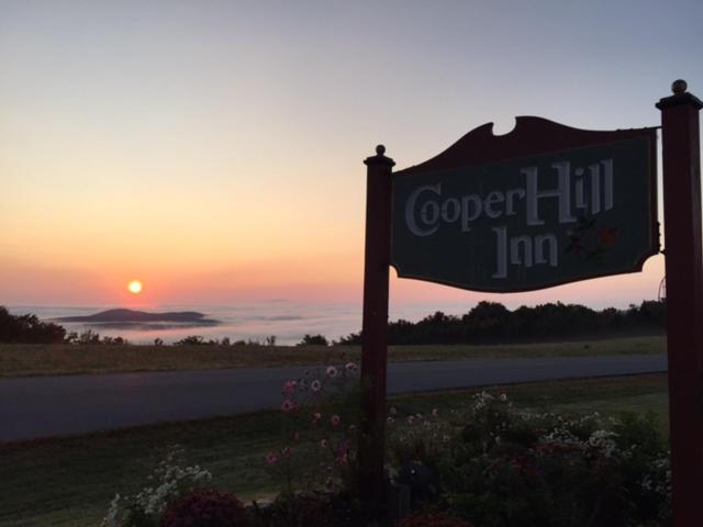 فندق صغير Cooper Hill Inn